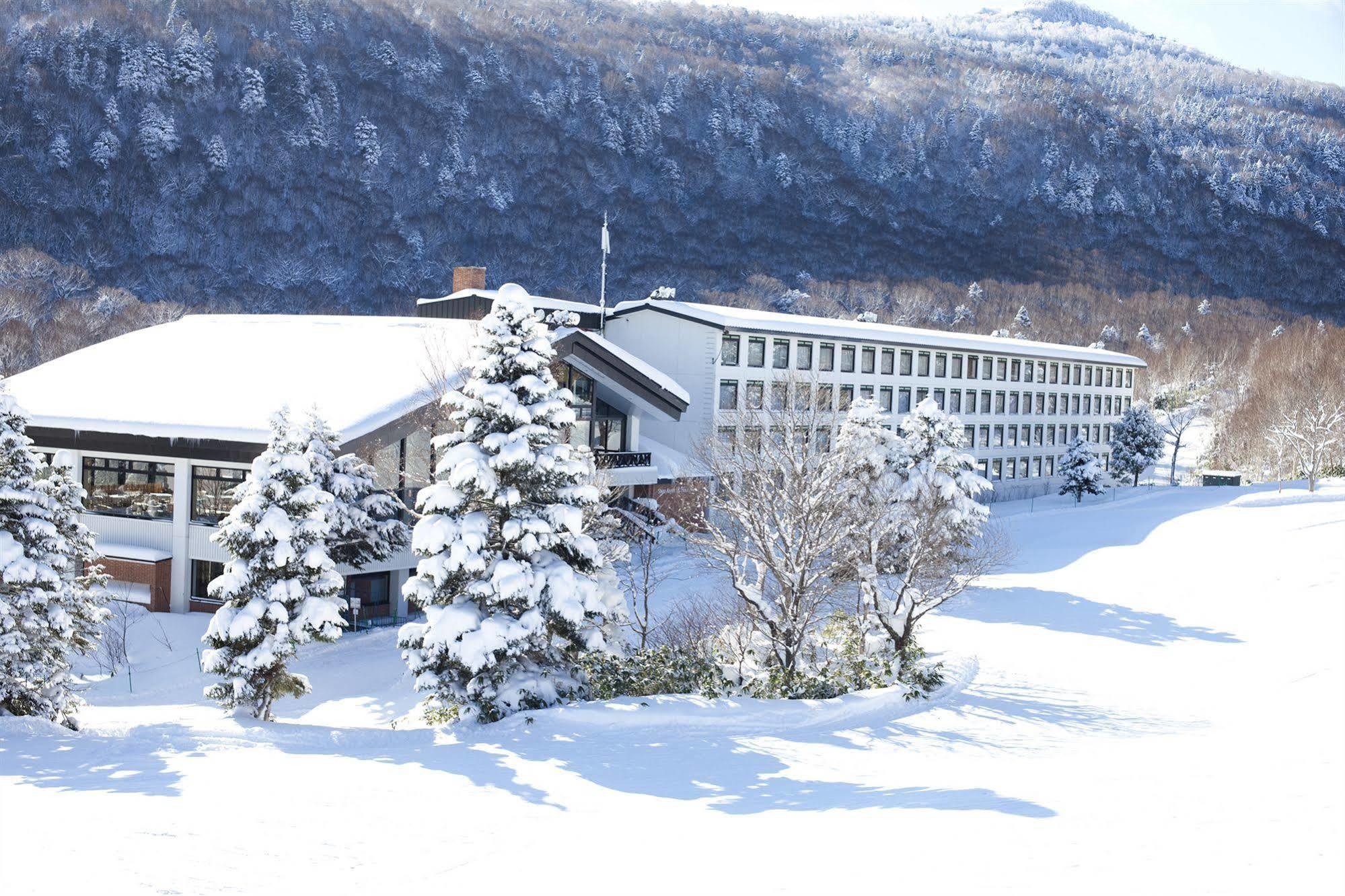 Hôtel Shiga Kogen Prince East à Yamanouchi  Extérieur photo